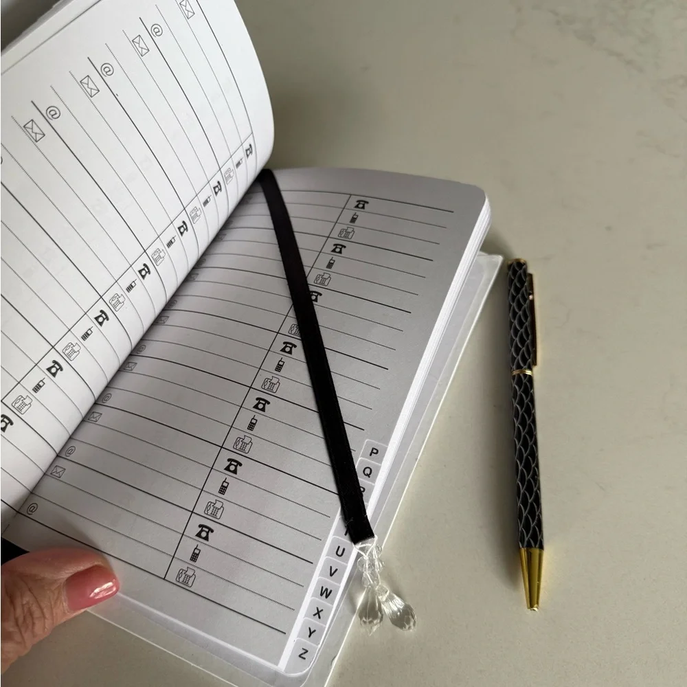 Go Retro: Little Black Book w/designer Pen